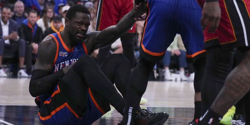 Was ist mit Julius Randle passiert?  Schauen Sie sich die Verletzung des Stürmers der Knicks gegen Heat genauer an – 27. Januar