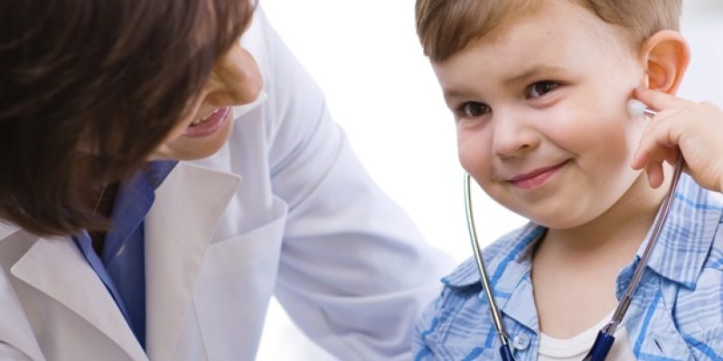 Studie verbindet frühe Bildschirmzeit mit atypischer sensorischer Verarbeitung bei Kleinkindern