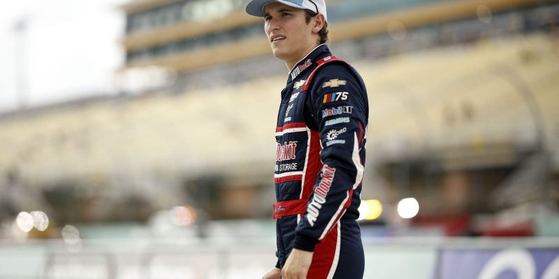 Lawless Alan kehrt vor der NASCAR Truck Series-Saison 2024 zu Reaume Brothers Racing zurück