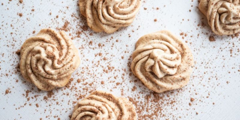 Schokolade Meringue-Plätzchen