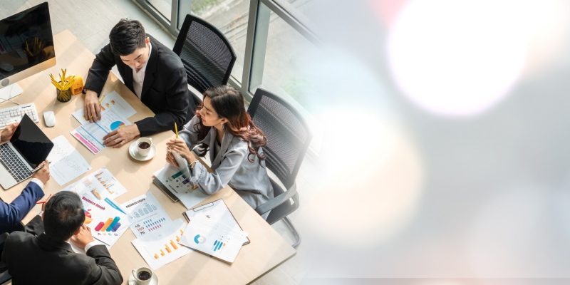 Verbessertes psychisches Wohlbefinden im Zusammenhang mit Maßnahmen am Arbeitsplatz zu körperlicher Aktivität und Bewegungsmangel