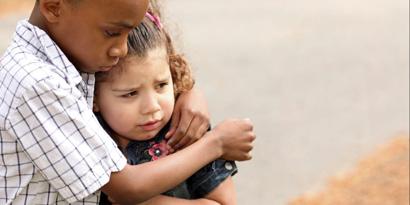 Wie und warum Sie Ihren Kindern Empathie beibringen können