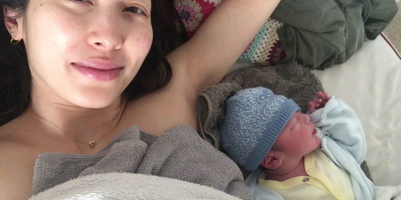 Änderung der Denkweise von einer schmerzhaften zu einer schmerzfreien Geburt und Einfluss von Yoga auf Schwangerschaft/Geburt