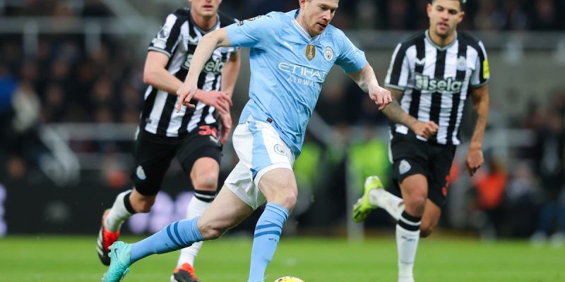 Das Monster von Man City erhebt sich aus dem Meer