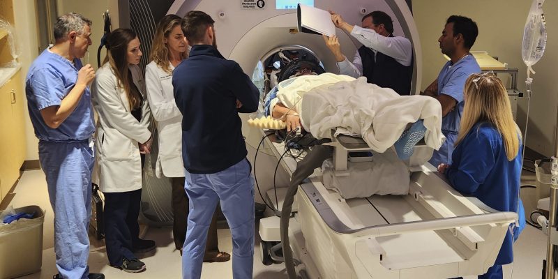 Studie zeigt, dass Alzheimer-Medikamente mit neuem Ultraschallgerät schneller ins Gehirn gelangen könnten