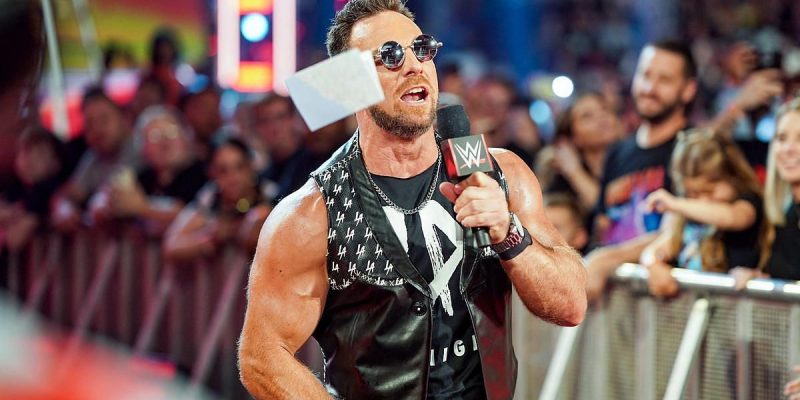 LA Knight macht große Enthüllung über die Drogentestpolitik der WWE