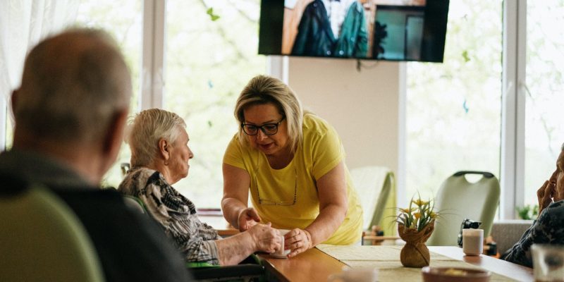 „Seltenes positives Ergebnis“ im Versuch einer neuen Unterstützungsmaßnahme für Menschen mit Demenz und ihre pflegenden Angehörigen