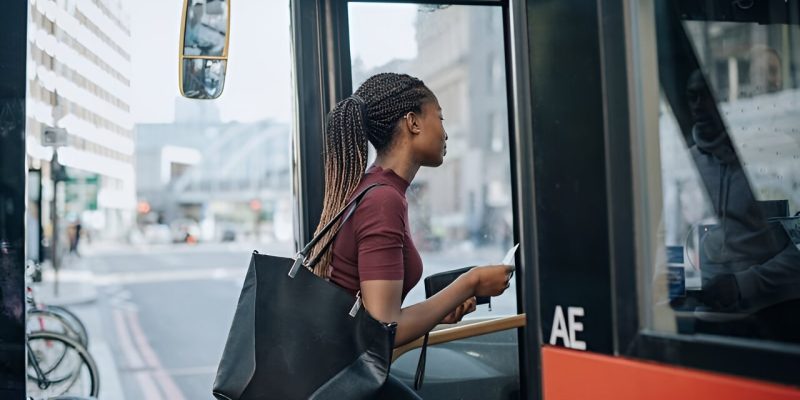 CDC-Bericht kommt zu dem Ergebnis, dass 5,7 Prozent der Erwachsenen im Jahr 2022 keinen zuverlässigen Transport hatten