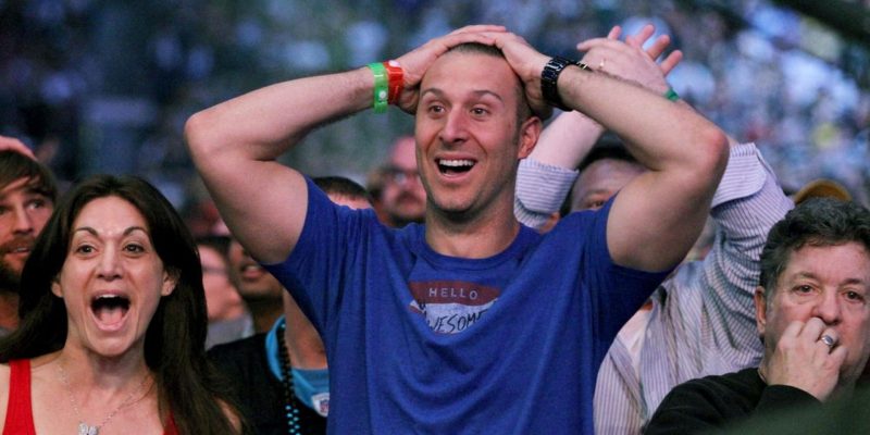 Die Rückkehr eines riesigen WWE-Superstars zu RAW nach Monaten der Abwesenheit, um sich einem anderen Wrestler zu stellen, ist möglich, sagt Mark Henry