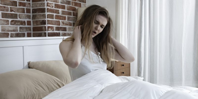 Schlafstörungen in den 30ern und 40ern hängen mit Gedächtnis- und Denkproblemen in der Zukunft zusammen: Studie