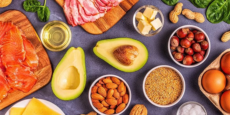 Beim Abnehmen mit einer kohlenhydratarmen Diät kommt es auf Qualität an