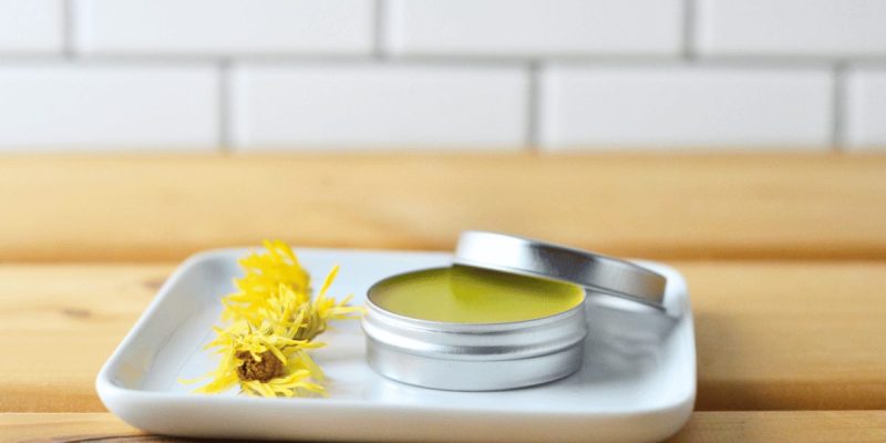 Selbstgemachter Kräuter-Lippenbalsam