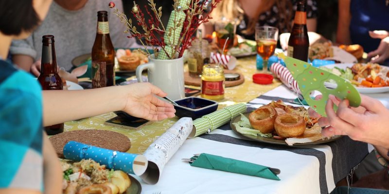 Haben Sie Angst, in dieser Weihnachtszeit zu viel zu essen? Experten geben Tipps zur Vermeidung einer Gewichtszunahme